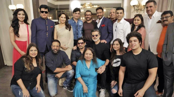 अनिल कपूर और माधुरी दीक्षित के ‘टोटल धमाल’ का आरंभ, आमिर खान भी आए नजर!