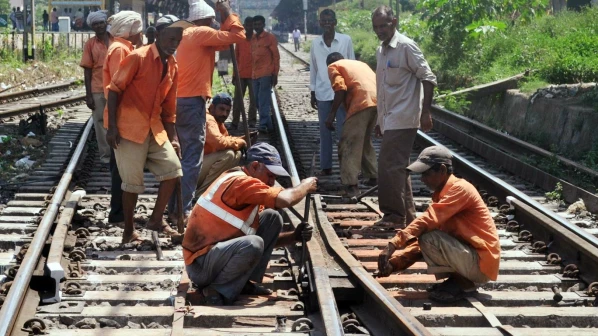 मध्य रेल्वेवर गुरुवारी ५ तासांचा ट्रॅफिक आणि पॉवरब्लॉक