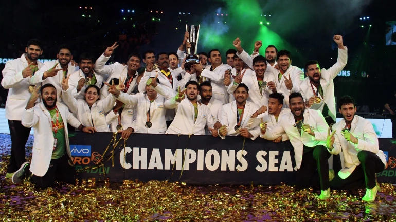Patna Pirates crowned champions as they hammer Gujarat Fortunegiants 55-38