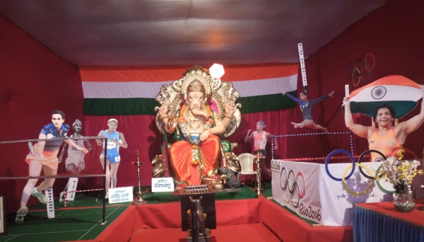 वरळीतल्या आदर्श नगरचा वक्रतुंड