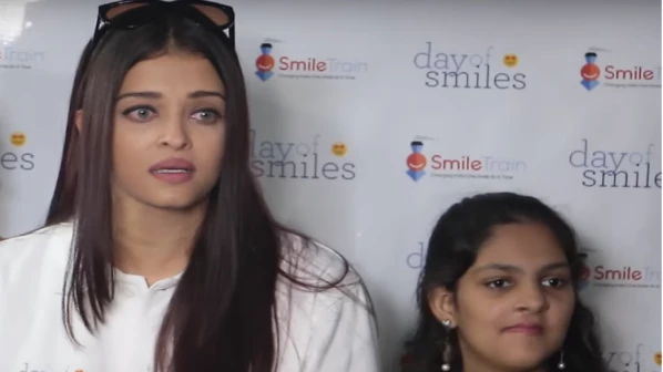 फोटोग्राफर्स की हरकतों से रोने को मजबूर हुईं ऐश्वर्या !