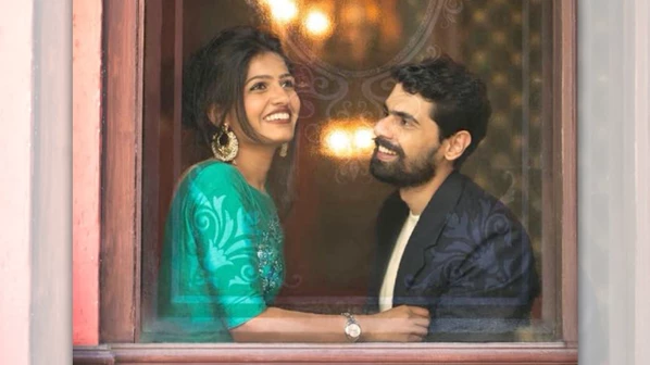 आरोहचं हटके प्रीवेडिंग फोटो शूट