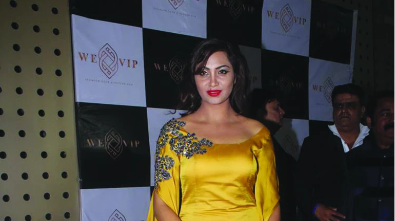 अर्शी खान को हुआ कोरोना अर्शी खान को हुआ कोरोना