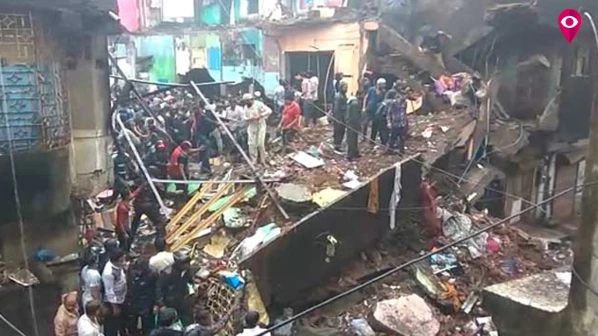 भिवंडीत चार मजली इमारत कोसळून तिघांचा मृत्यू, आठ जखमी