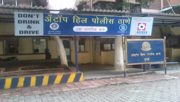 बाईक चोरी  से परेशान है लोग I