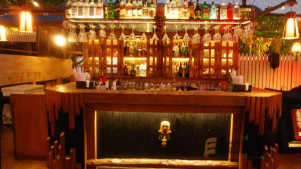 You can get a discount at this Juhu lounge by spinning the 'Roulette'