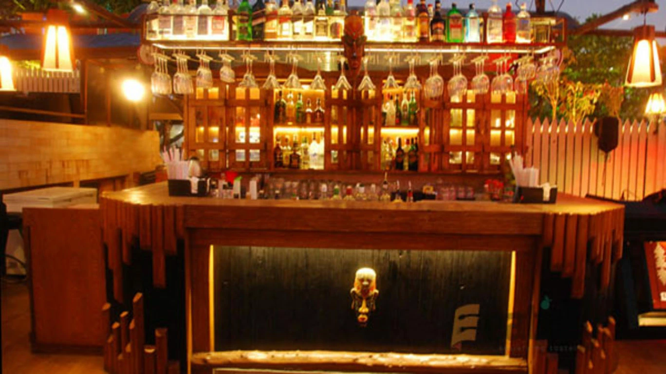 You can get a discount at this Juhu lounge by spinning the 'Roulette'