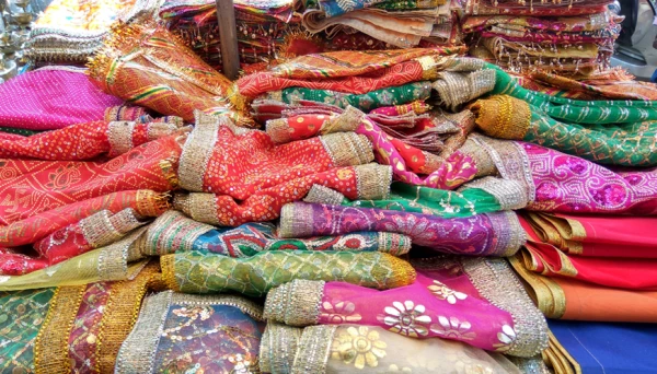 नवरात्रीसाठी बाजारपेठा सज्ज