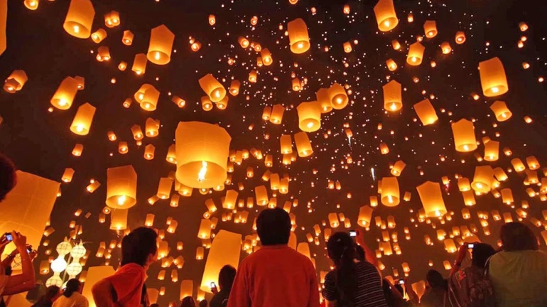Mumbai Police places a ban on flying lanterns until January 22