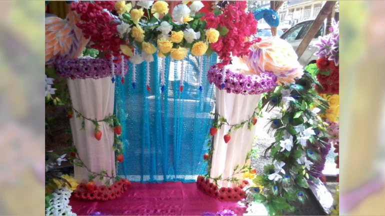 प्लास्टिक फुलांच्या वापरावरची बंदी उठवली प्लास्टिक फुलांच्या वापरावरची बंदी उठवली