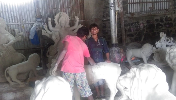 मूर्तीकारांची कामे जोरात सुरु