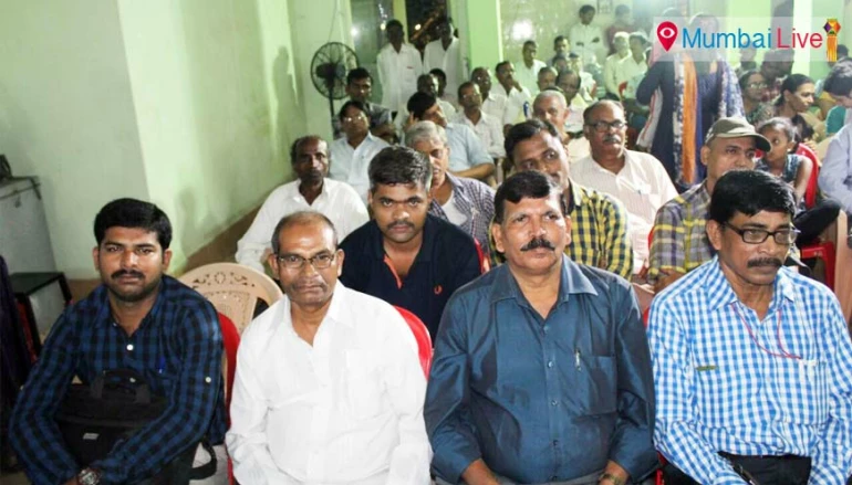 Post office employees celebrate Diwali with gold coins
