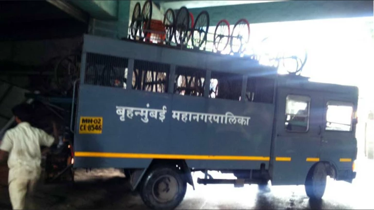 बीएमसी ने 2 दिनों में मुंबई में 538 फेरीवालों के खिलाफ कार्रवाई की बीएमसी ने 2 दिनों में मुंबई में 538 फेरीवालों के खिलाफ कार्रवाई की