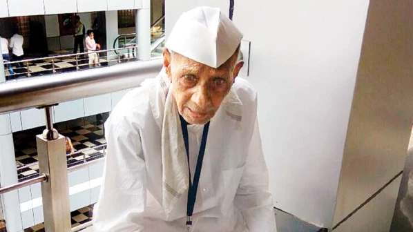 मंत्रालयात विष प्राशन केलेले धर्मा पाटील यांचे निधन