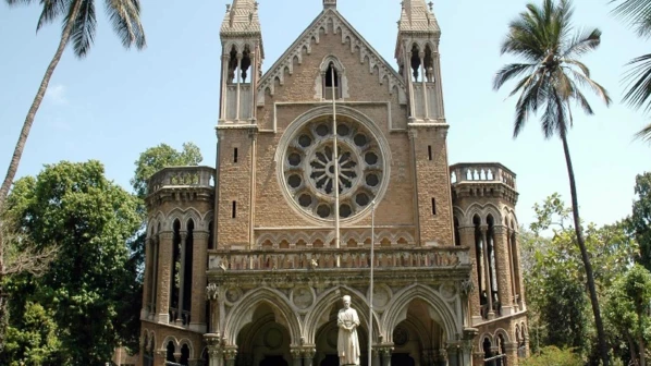 एम कॉमच्या विद्यार्थ्यांचं नुकसान नाही, विद्यापीठाचं आश्वासन