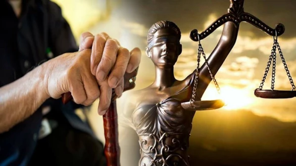 घर और न्याय के इंतजार में हो गयी मौत 