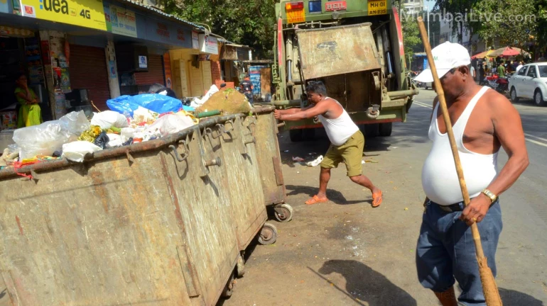 कचरा डेब्रिज घोटाळा: २ कंत्राटदारांना 'कारणे दाखवा' नोटीस