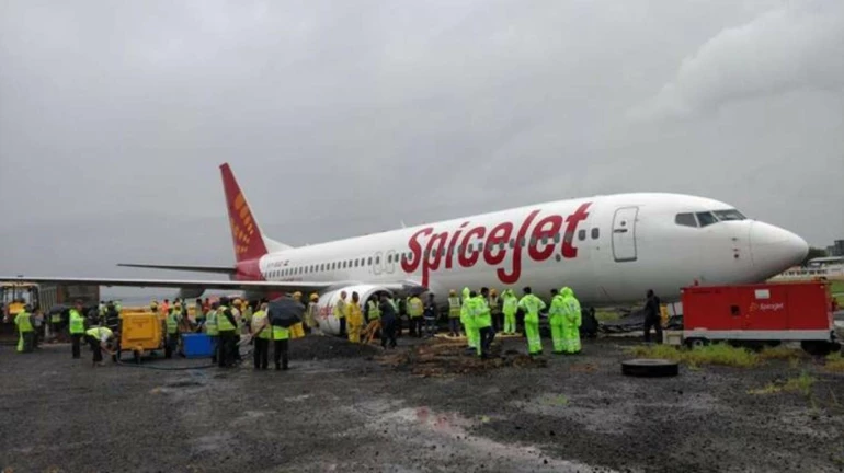 Cyclone Tauktae: Mumbai Airport extends suspension of operations till 10 pm Cyclone Tauktae: Mumbai Airport extends suspension of operations till 10 pm