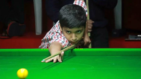 सीसीअाय स्नूकरमध्ये १२ वर्षांच्या शाहयान राझमीने जिंकली मने