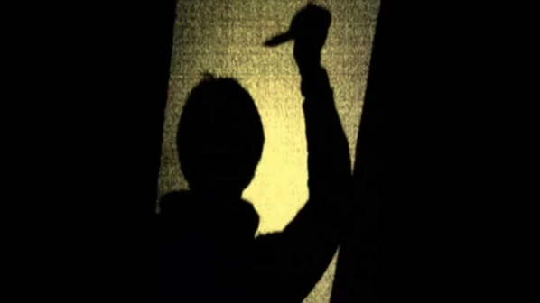 टीचर ने मां से की शिकायत, तो स्टूडेंट ने ले ली टीचर की जान