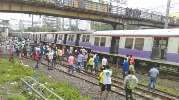 CRIS to install SOS buttons in train to tackle emergency situations