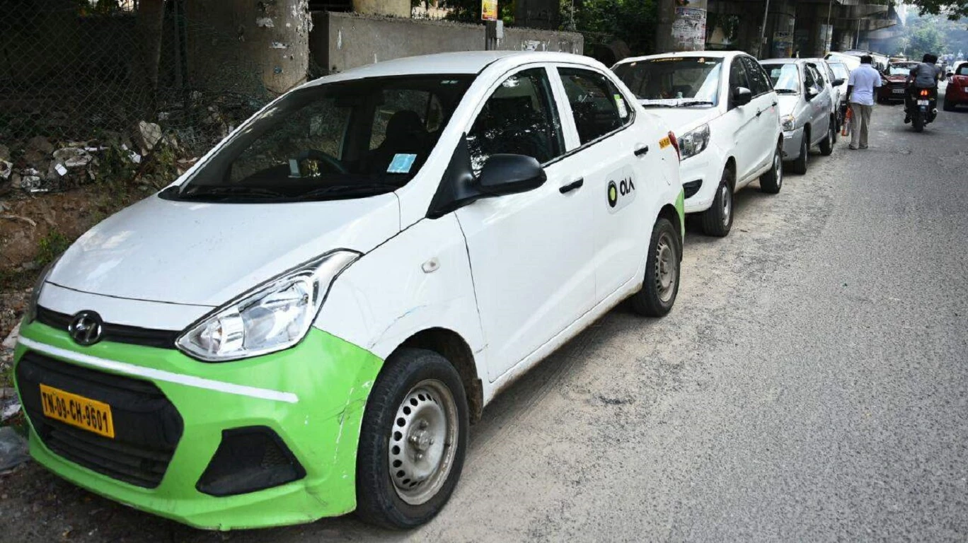 Three bikers kill OLA driver for overtaking