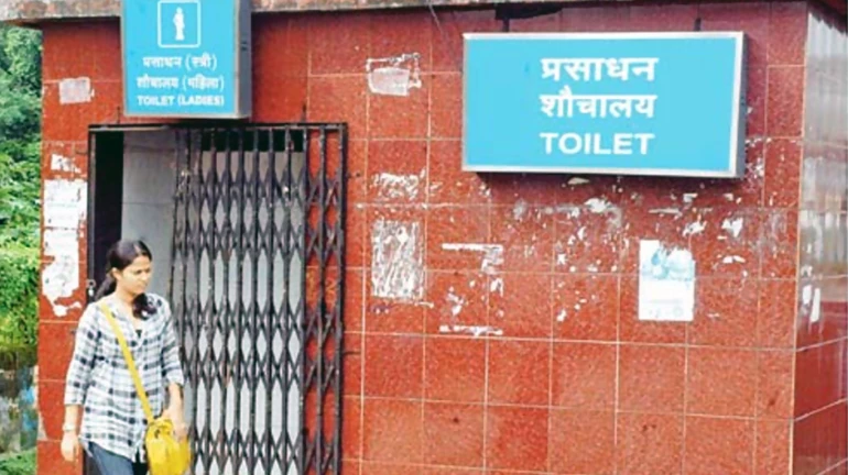 Commuters won't have to pay to use the toilets at railway stations 