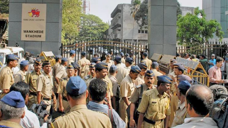 एमसीए तुपाशी पोलीस उपाशी, एमसीएकडून मुंबई पोलिसांना १३.४२ कोटी देणं बाकी