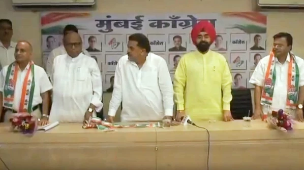 काँग्रेसी नेत्यांची घरवापसी .... !