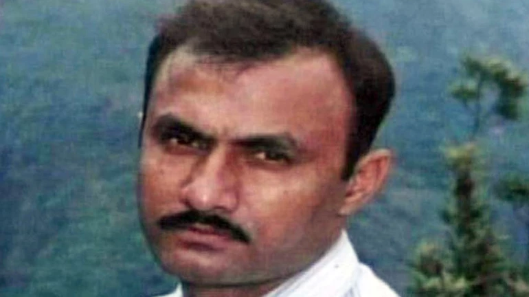 Justice replaced in Sohrabuddin fake encounter case; Congress raises doubt