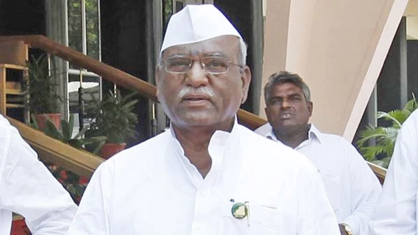 मराठी अनुवाद प्रकरणी फक्त चौकशी, कारवाई नाहीच!