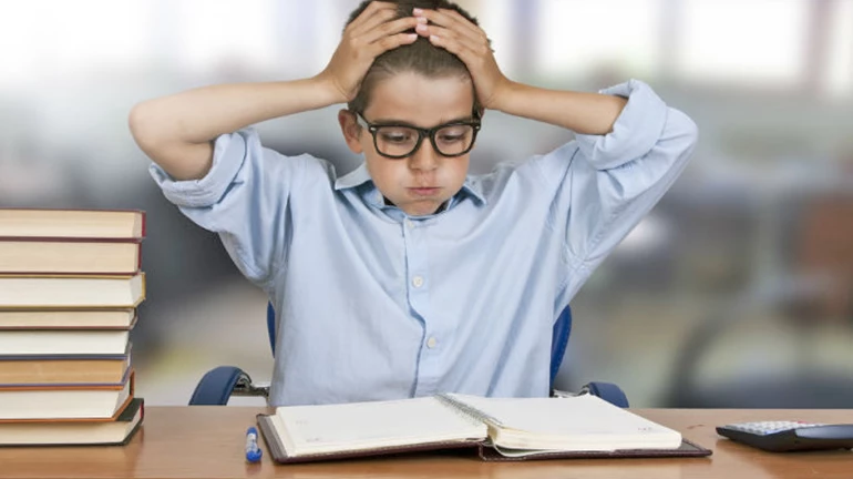 सीबीएसई बोर्ड ने बदला प्रश्नपत्र का फ़ॉर्मेट, ऑब्जेक्टिव प्रश्न होंगे अधिक सीबीएसई बोर्ड ने बदला प्रश्नपत्र का फ़ॉर्मेट, ऑब्जेक्टिव प्रश्न होंगे अधिक