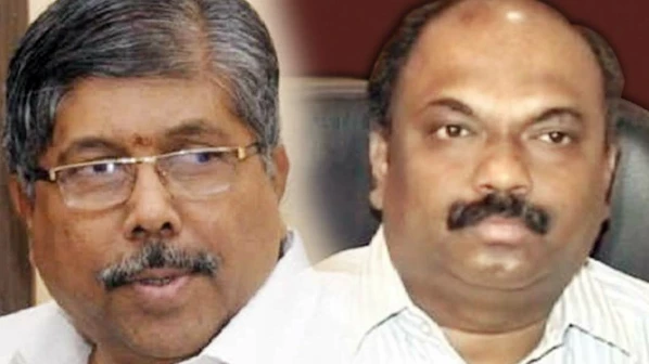 परिचारकांच्या निलंबनावरून खडाजंगी कायम