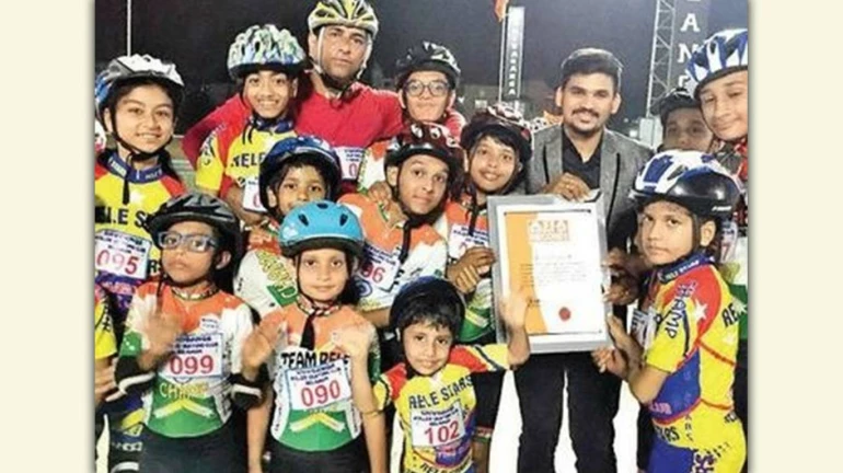 Mumbai students commended for setting world record for longest cookie dunking relay on skates