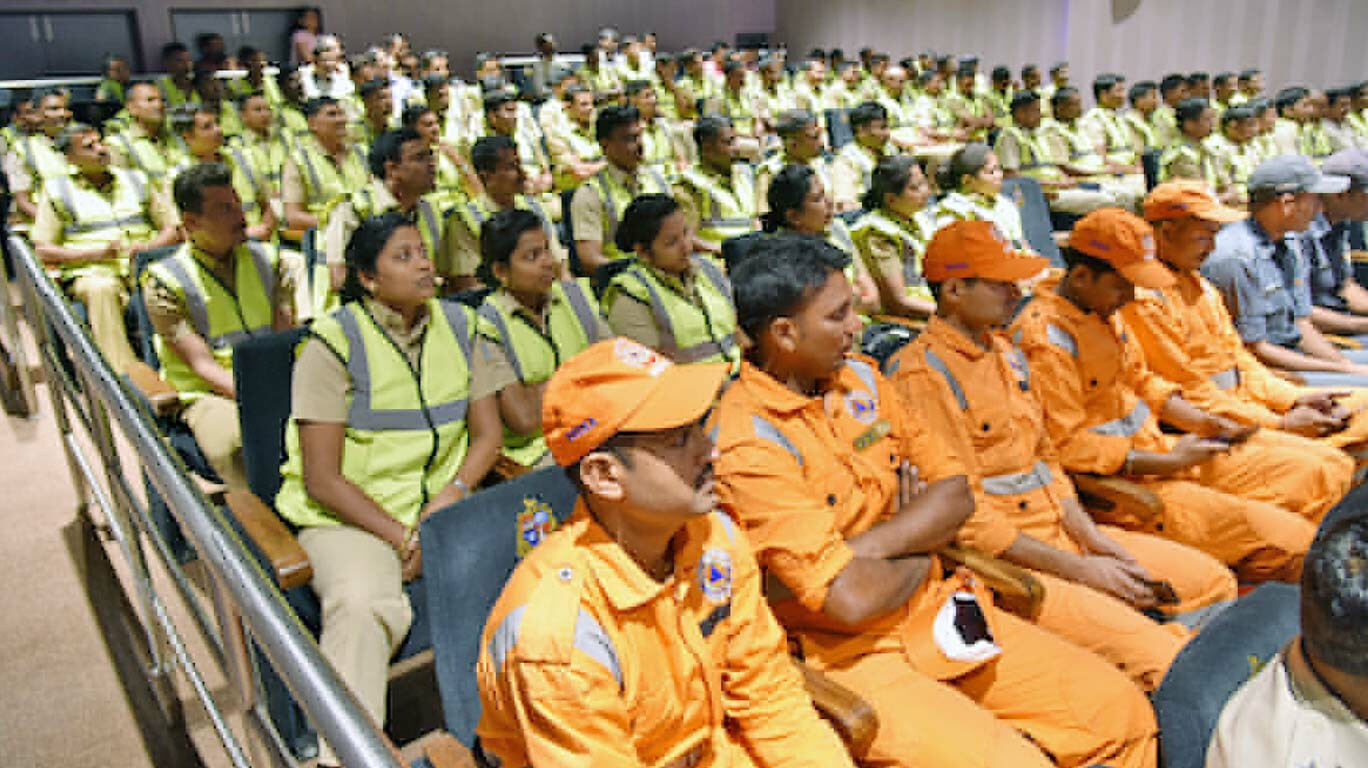 महाराष्ट्र - राज्य में नेशनल डिज़ास्टर रिस्पॉन्स फ़ोर्स (NDRF) की 17 टीमें तैनात