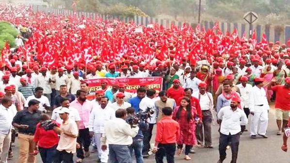 शेतकरी मोर्चेकऱ्यांना आझाद मैदान परिसरात सार्वजनिक शौचालय नि:शुल्क