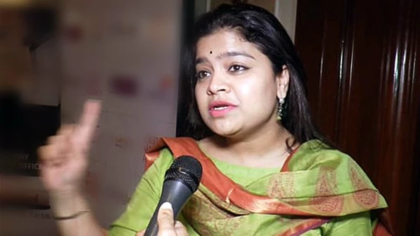 बीजेपी नेता पूनम महाजन का विवादित बयान, किसान आंदोलन को 'शहरी माओवाद' बताया 