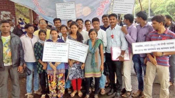 आझाद मैदान आंदोलनाला खासगी कोचिंग क्लासेसची फूस?