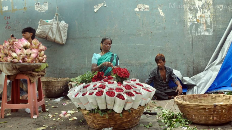 मनसेचा पुन्हा अल्टीमेटम! फेरीवाल्यांवर कारवाई न करणाऱ्या अधिकाऱ्यांचं निलंबन करा