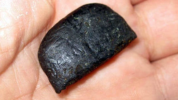 बिस्कुट के नाम पर चरस की तस्करी!