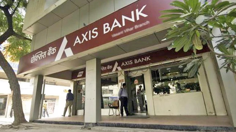 अब एक्सिस बैंक में 290 करोड़ रुपये का घोटाला!