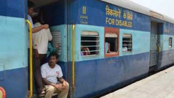 विकलांग कोच में सफर करते हुए 1,500 से ज्यादा यात्रियों को जीआरपी ने किया गिरफ्तार 