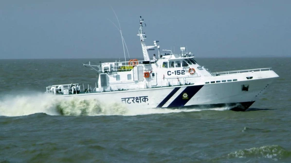 सागरी सुरक्षा रक्षक ६ महिने पगाराविना