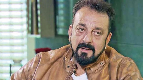 बायोग्राफी लिहणाऱ्याला संजूबाबाने का पाठवली नोटीस?