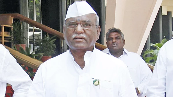 विपक्ष ने विधानसभा अध्यक्ष हरिभाऊ बागड़े के खिलाफ लाया अविश्वास प्रस्ताव हुआ हंगामा 