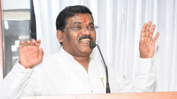 'कंत्राटी कर्मचाऱ्यांना कायम करता येणार नाही', सामाजिक न्यायराज्यमंत्र्यांचं लेखी उत्तर