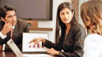 Women in Mumbai Nearly Match Men’s Salaries in Regular Jobs, Yet Lag Far Behind in Casual Work: Report Women in Mumbai Nearly Match Men’s Salaries in Regular Jobs, Yet Lag Far Behind in Casual Work: Report