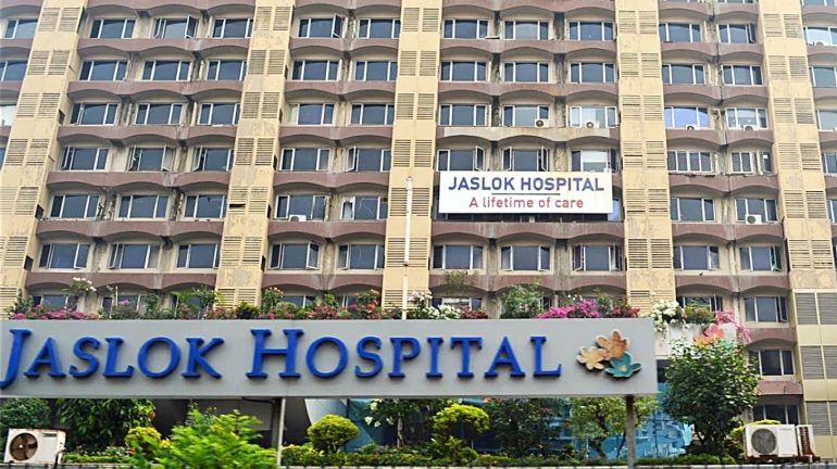 Charity hospitals looting patients; State files a case against Jaslok Hospital