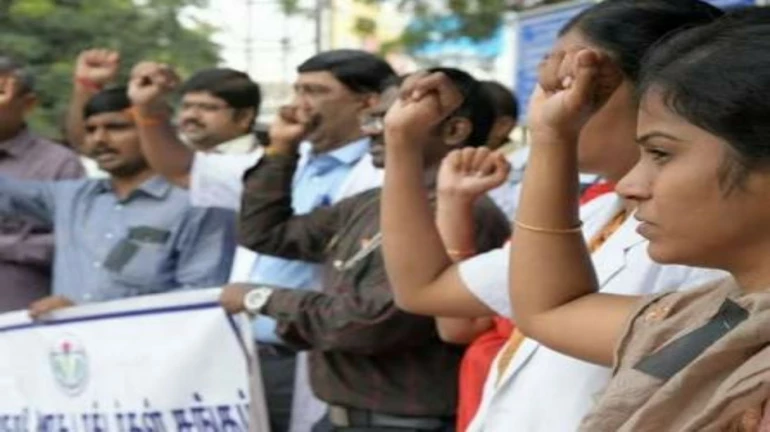 Maharashtra Govt. Staffers Go on Strike for Better Retirement Benefits
