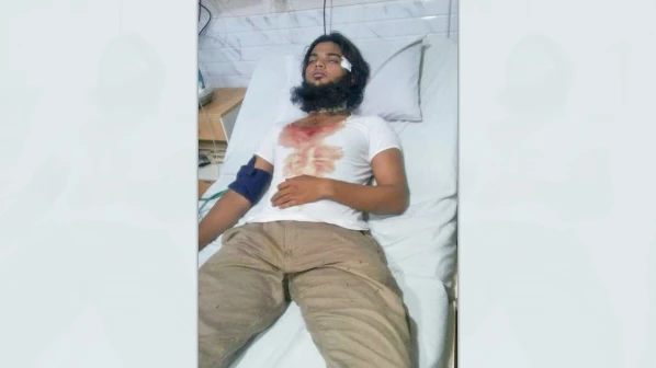 रागातून तरूणावर चाकूहल्ला, दोघांना अटक